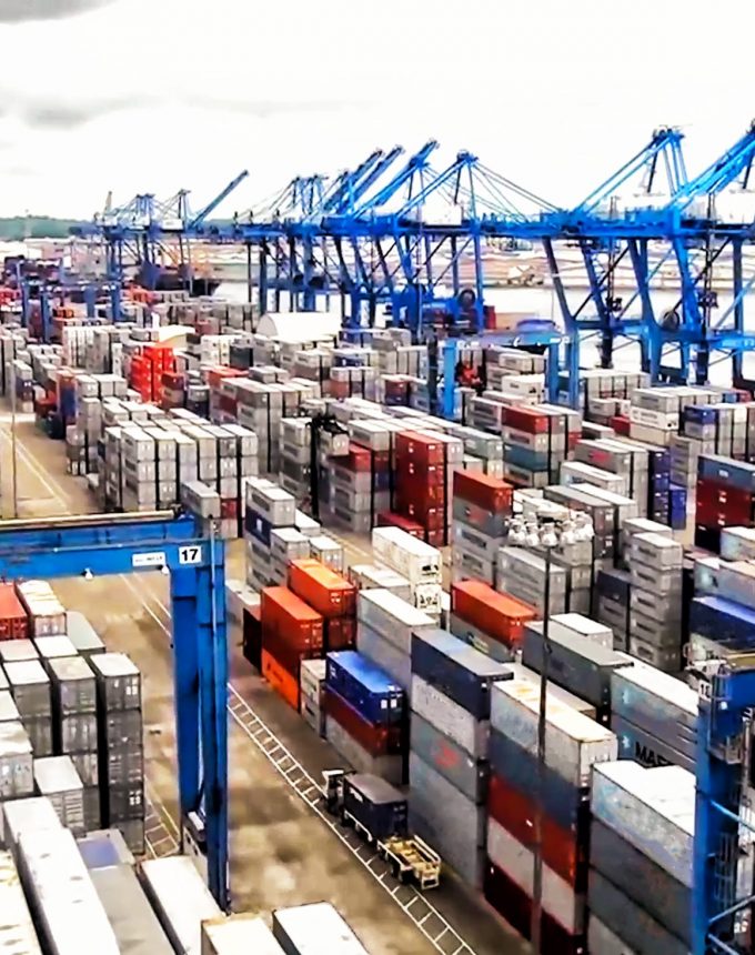 cranes-and-containers-at-international-logistics-c-2021-08-30-08-09-56-utc